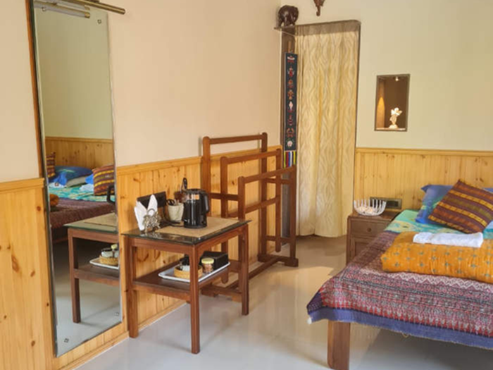 Room2